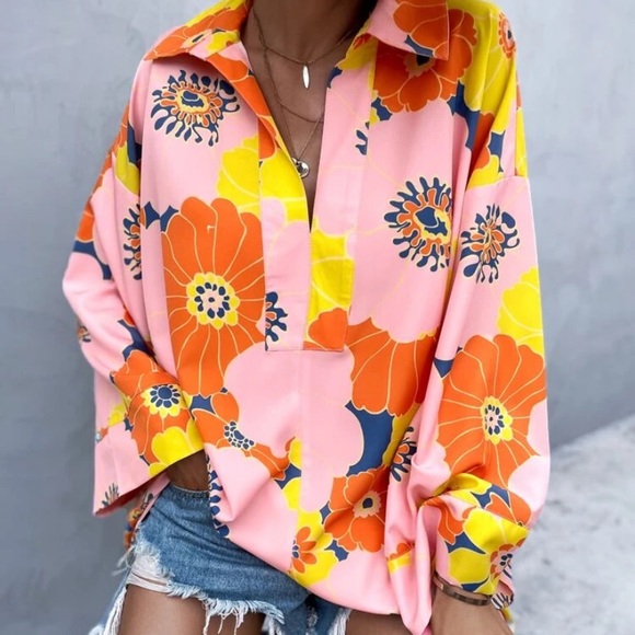 Tops - 🎆NWOT Floral Print Notched Collar Flounce Sleeve Blouse🆕🎆